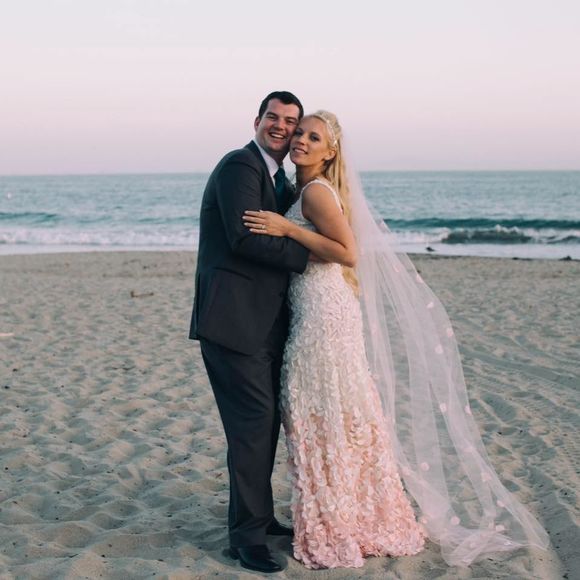 Meet your Posher, Amanda - Picture 1 of 1